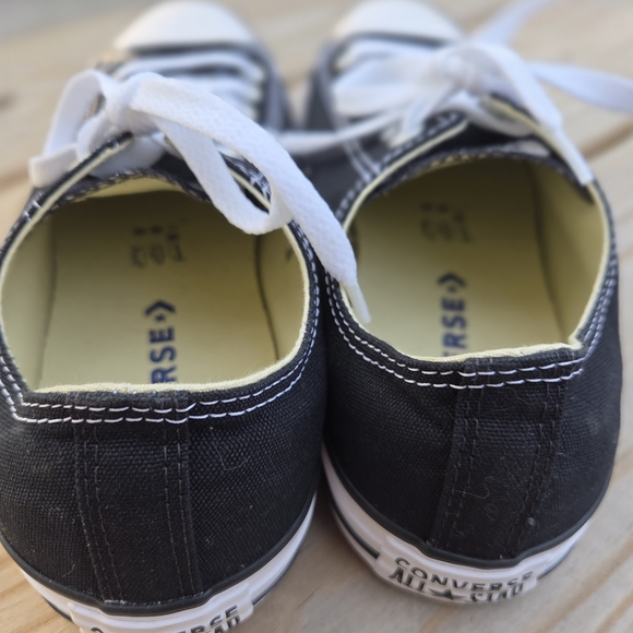 Men's Lowtop Converse Black and White Size 8.5 - Picture 8 of 13
